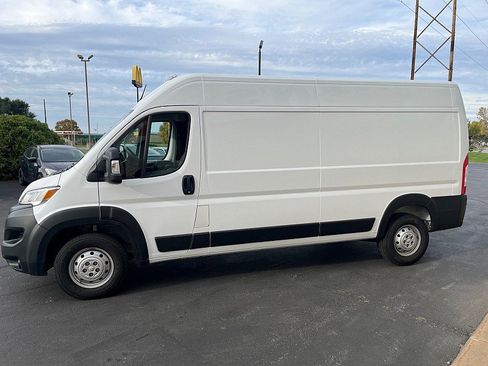 Used 2023 RAM ProMaster 2500 image 5
