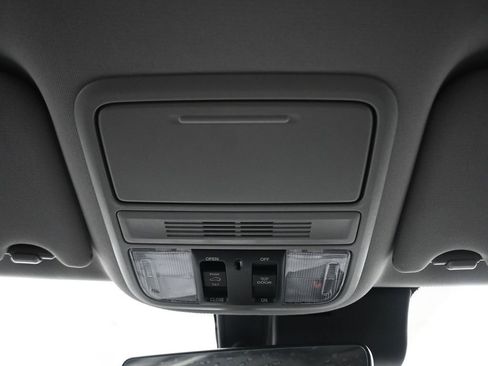 Used 2021 Honda Pilot EX-L image 27