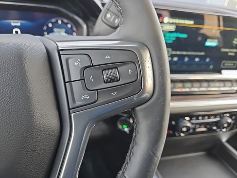 Used 2025 Chevrolet Silverado 2500 LT image 14