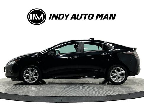 Used 2017 Chevrolet Volt Premier w/ Driver Confidence II Package FWD image 7