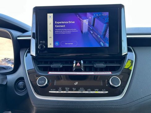 Used 2024 Toyota Corolla Cross LE image 17