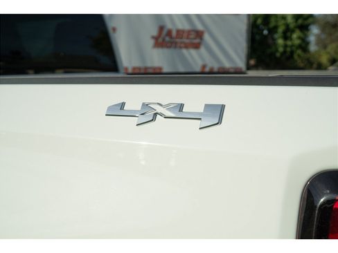 Used 2025 GMC Sierra 1500 SLT AWD/4WD image 36