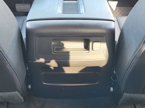 Used 2018 Chevrolet Silverado 1500 LTZ Z71 w/ Redline Edition AWD/4WD image 28