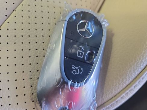 Certified 2025 Mercedes-Benz E 350 Sedan w/ Winter Package image 38