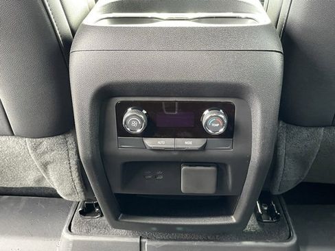 New 2026 Chevrolet Traverse LT w/ Midnight/Sport Edition image 29