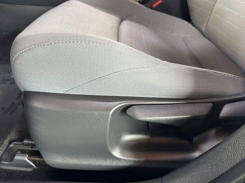 Used 2024 Toyota Corolla SE w/ Convenience Package image 14