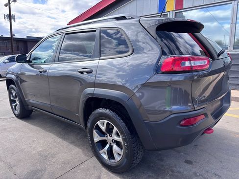 Used 2015 Jeep Cherokee Trailhawk w/ Cold Weather Group AWD/4WD image 6