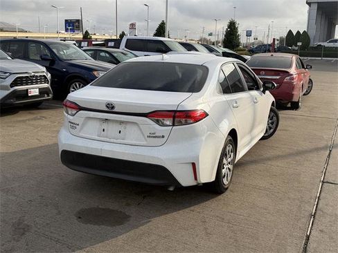 Certified 2023 Toyota Corolla LE image 5