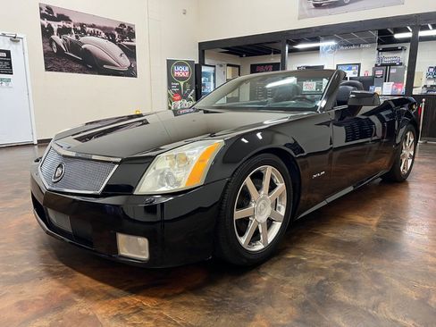 Used 2008 Cadillac XLR RWD image 5