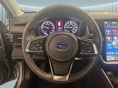 Used 2025 Subaru Outback Premium AWD/4WD image 10
