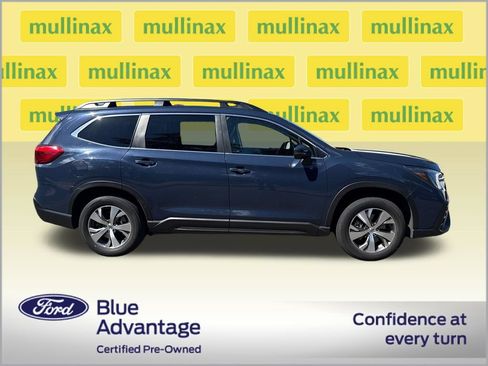 Used 2023 Subaru Ascent Premium AWD/4WD image 2