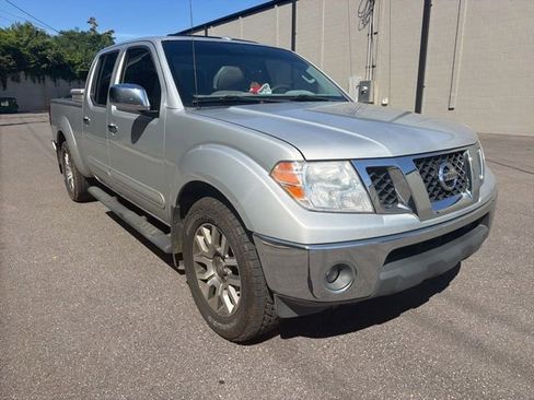 Used 2013 Nissan Frontier SL w/ Moonroof Pkg AWD/4WD image 1