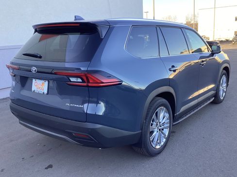New 2026 Toyota Grand Highlander Platinum image 9
