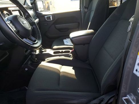 Used 2019 Jeep Wrangler Unlimited Sport S image 14