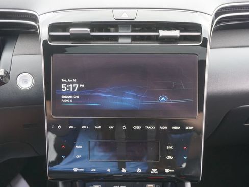 Used 2023 Hyundai Santa Cruz Limited AWD/4WD image 13