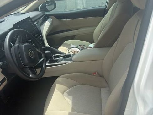 Used 2024 Toyota Camry LE FWD image 5