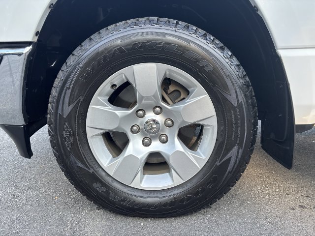 Used 2019 RAM 1500 Big Horn AWD/4WD image 10