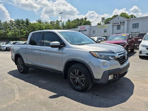 Used 2019 Honda Ridgeline Sport image 2