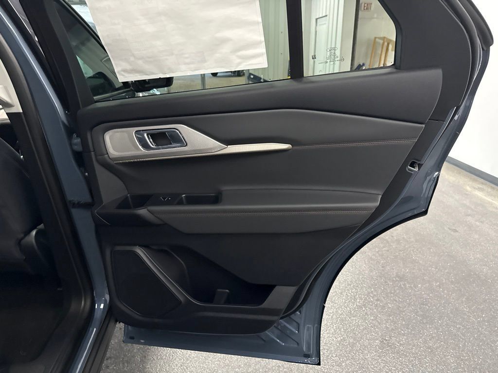 New 2026 Ford Explorer Active AWD/4WD image 36