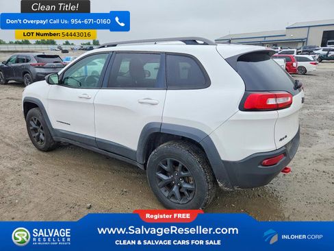 Used 2015 Jeep Cherokee Trailhawk w/ Leather Interior Group AWD/4WD image 3