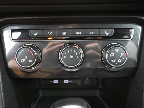 Used 2024 Volkswagen Tiguan Wolfsburg Edition AWD/4WD image 17