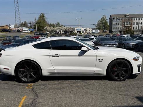 Used 2018 Ford Mustang GT Premium image 6