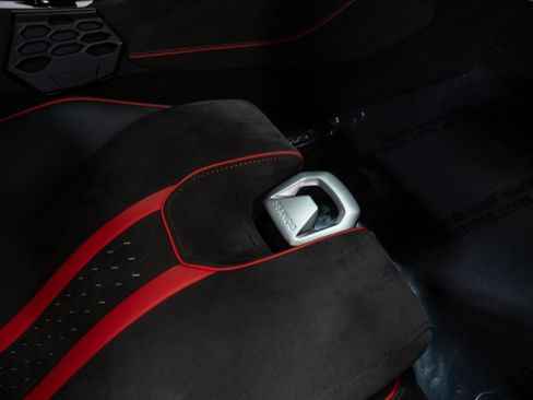 Used 2024 Lamborghini Huracan Tecnica RWD image 65