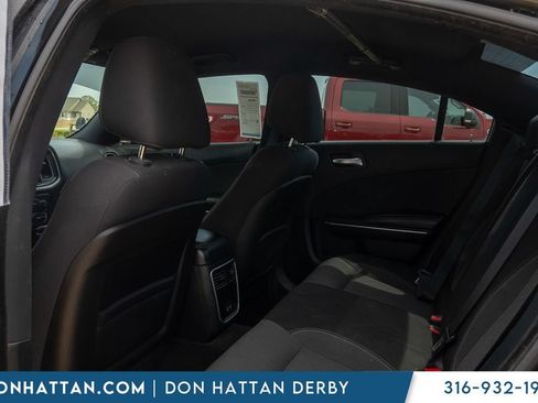 Used 2015 Dodge Charger SE w/ Popular Equipment Group RWD image 18