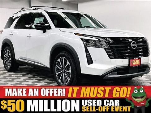 New 2026 Nissan Pathfinder Platinum w/ Lighting Package AWD/4WD image 1