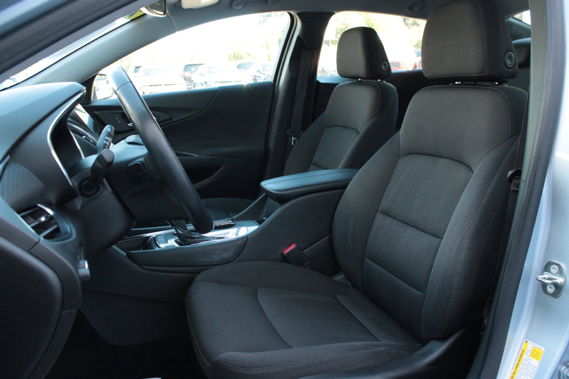 Used 2018 Chevrolet Malibu LT FWD image 15