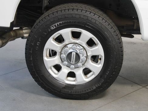 Used 2024 Ford F250 XLT image 17