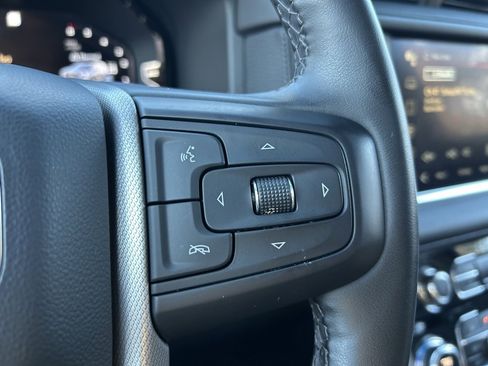 Certified 2023 GMC Yukon Denali image 31