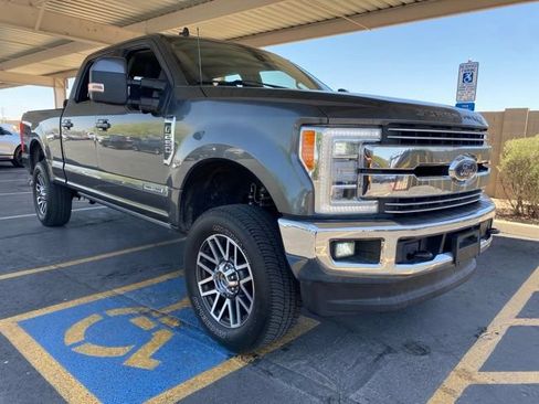 Used 2019 Ford F250 Lariat w/ Lariat Ultimate Package AWD/4WD image 4