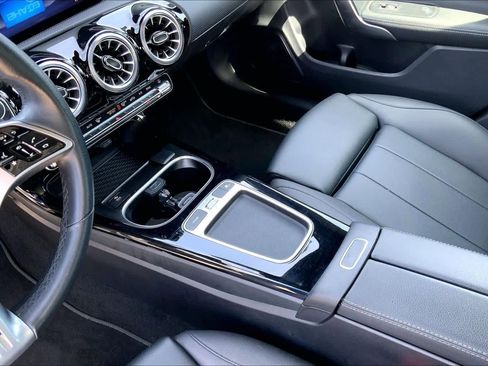 Used 2025 Mercedes-Benz CLA 250 image 16