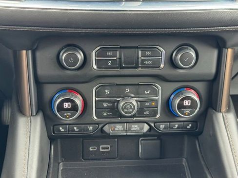 Used 2023 Chevrolet Tahoe High Country AWD/4WD image 32