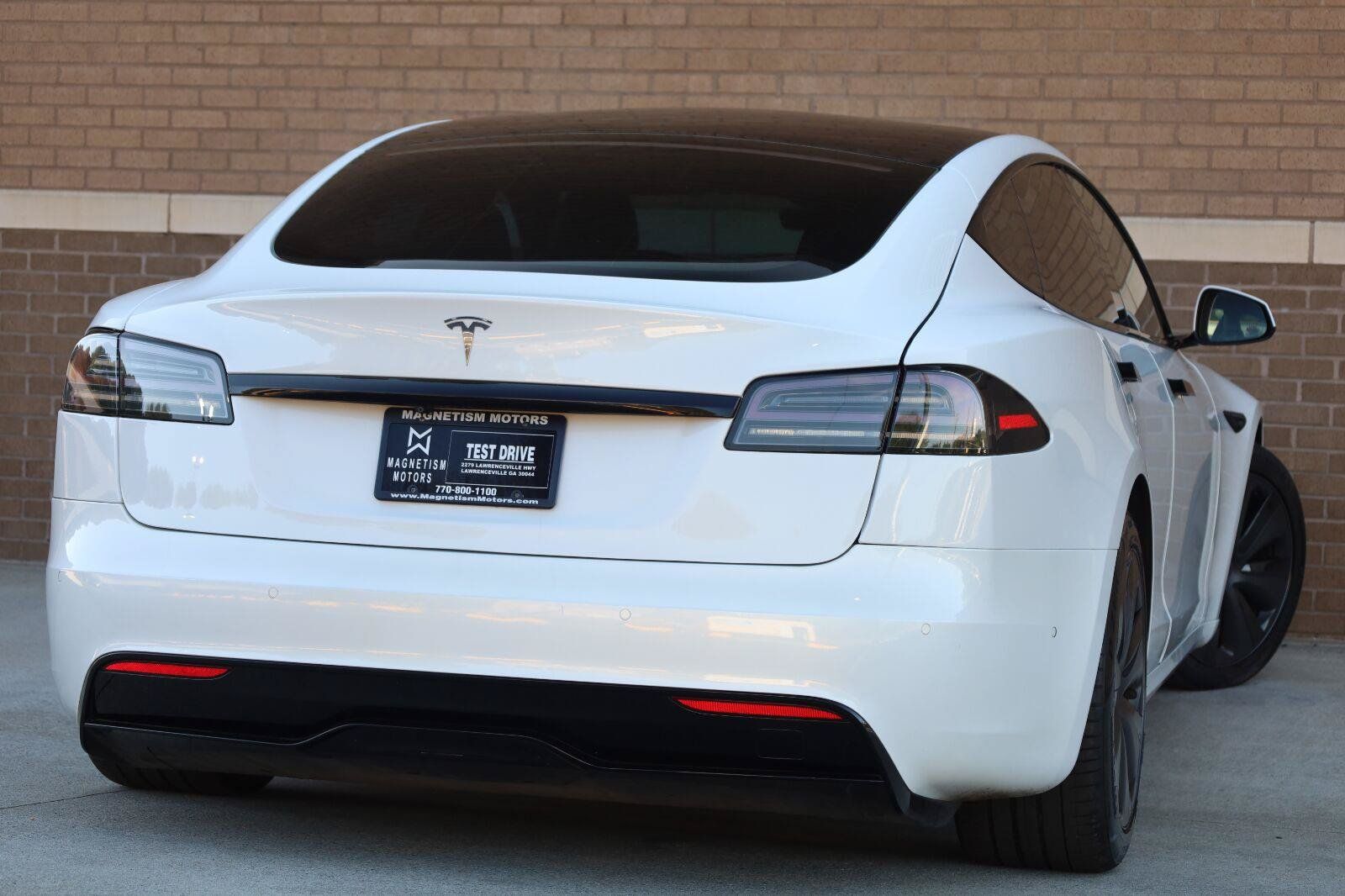 Used 2022 Tesla Model S AWD/4WD image 11