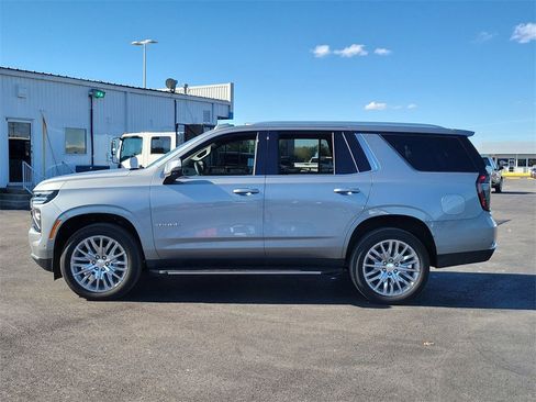Used 2025 Chevrolet Tahoe LT w/ Comfort Package image 14
