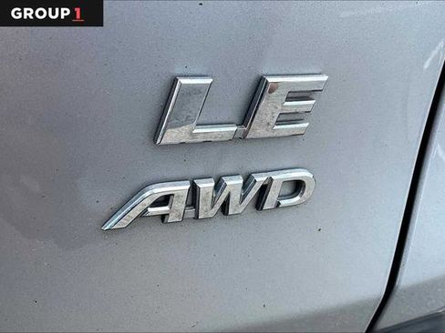Certified 2022 Toyota RAV4 LE image 9