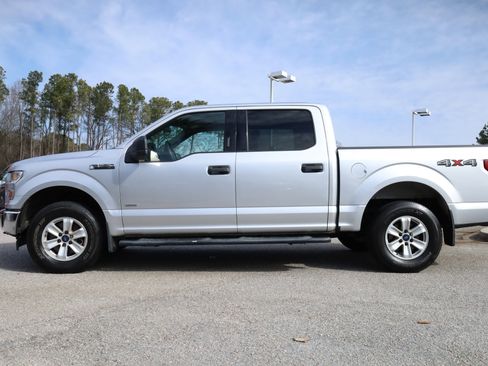 Used 2017 Ford F150 XLT w/ Trailer Tow Package image 2
