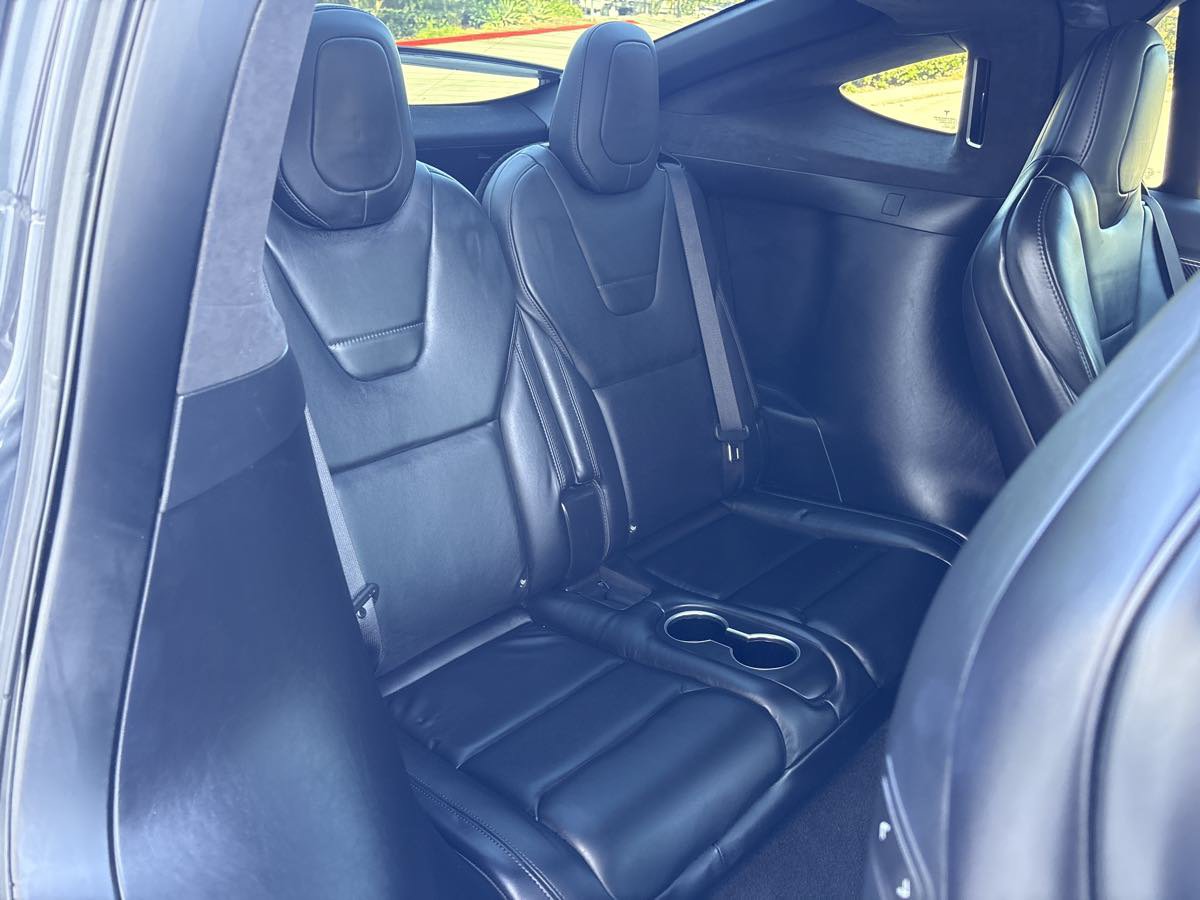 Used 2017 Tesla Model X 90D AWD/4WD image 16