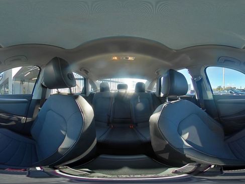 Used 2025 Volkswagen Jetta SE image 41