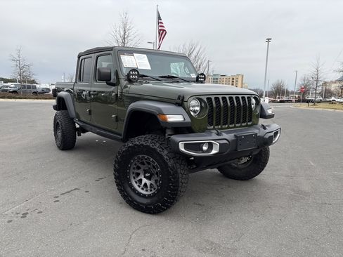 Certified 2023 Jeep Gladiator Sport image 2