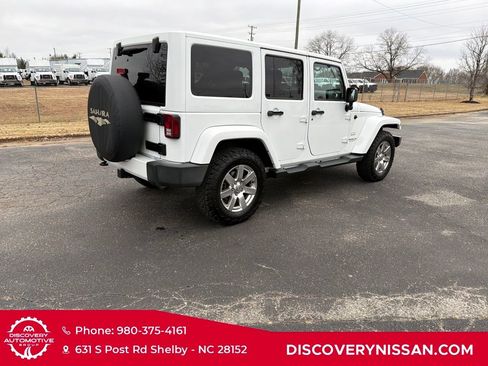 Used 2016 Jeep Wrangler Unlimited Sahara w/ Connectivity Group image 7