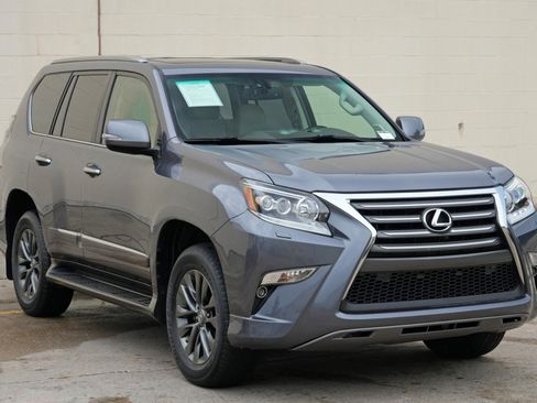 Used 2015 Lexus GX 460 Luxury AWD/4WD image 59