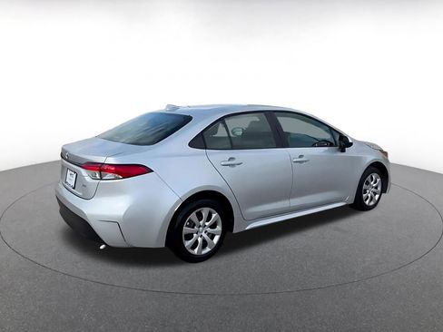 Used 2025 Toyota Corolla LE image 14