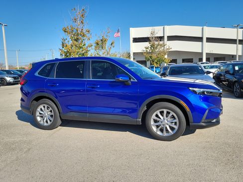 Certified 2023 Honda CR-V EX-L image 3