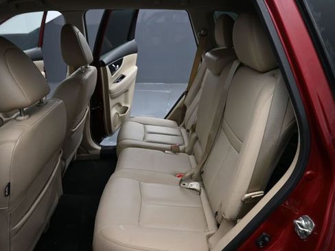 Used 2020 Nissan Rogue SL image 11