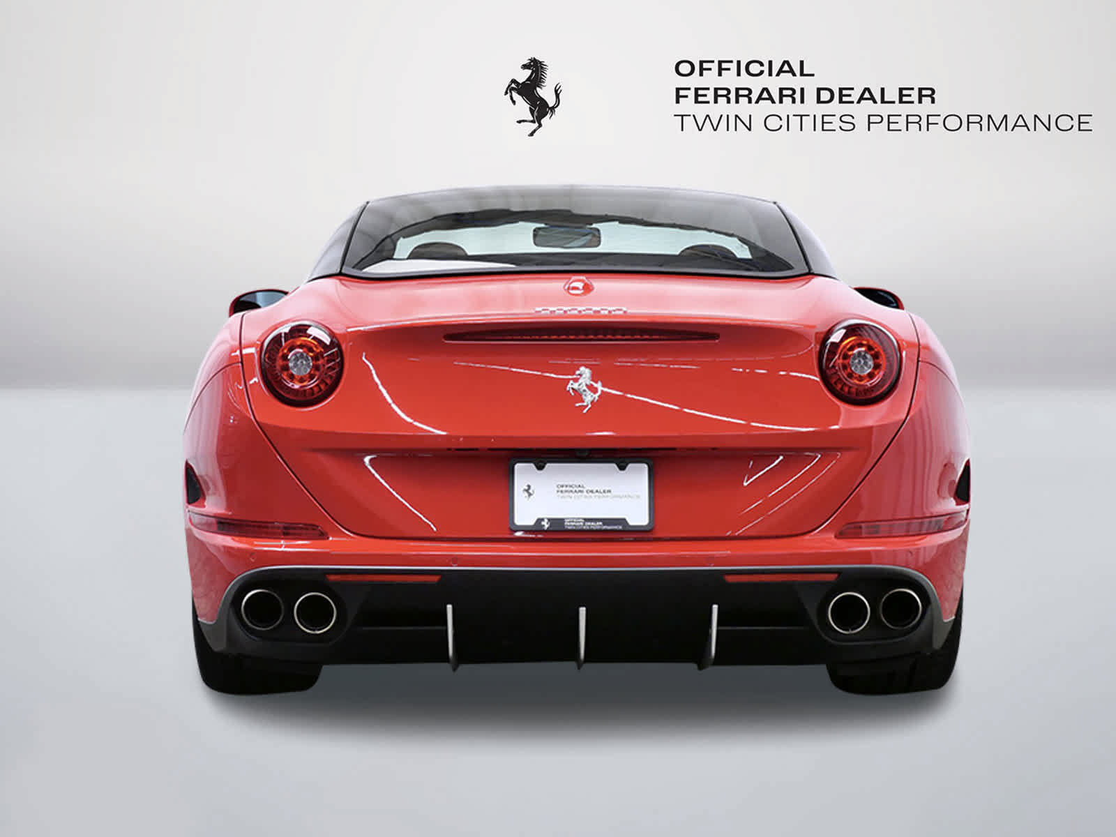 Certified 2017 Ferrari California T RWD image 4