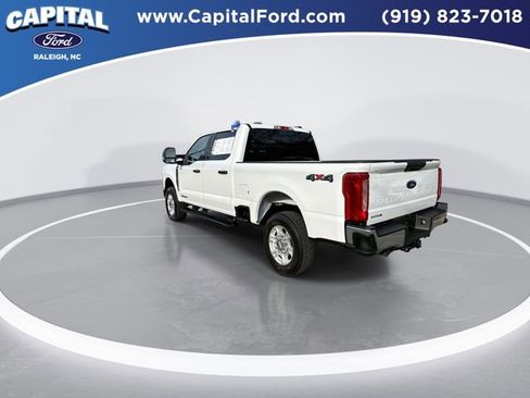 Certified 2025 Ford F250 XLT image 6