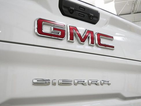 Used 2025 GMC Sierra 3500 SLT w/ SLT Premium Package image 10